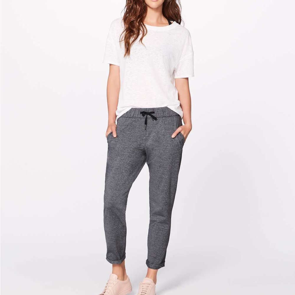 Lululemon On The Fly Pant Grey